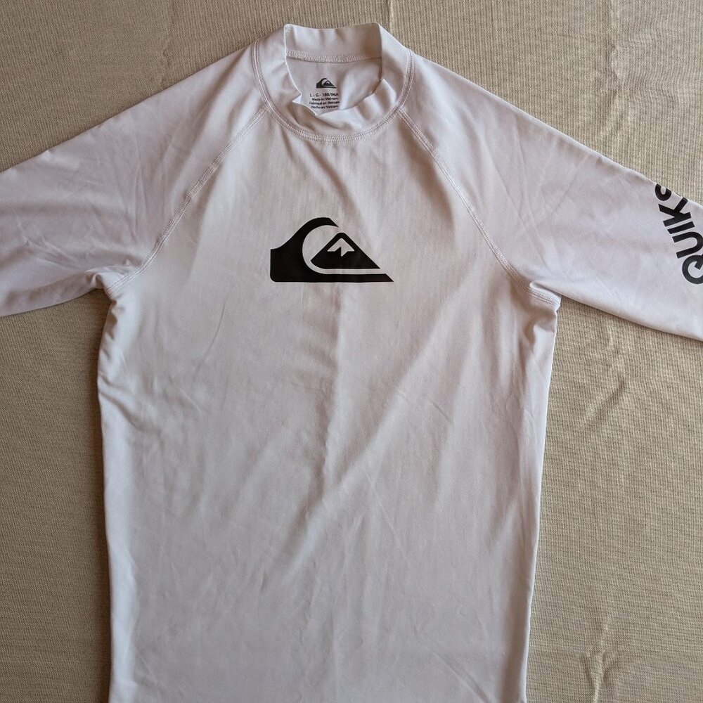 ☀️ Quiksilver Kids Long Sleeve Rash Guard Surf Shirt – White – Youth Large ⭐